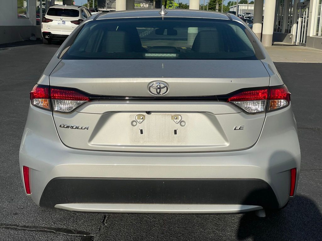 Thumbnail: 2022 Toyota Corolla - 4