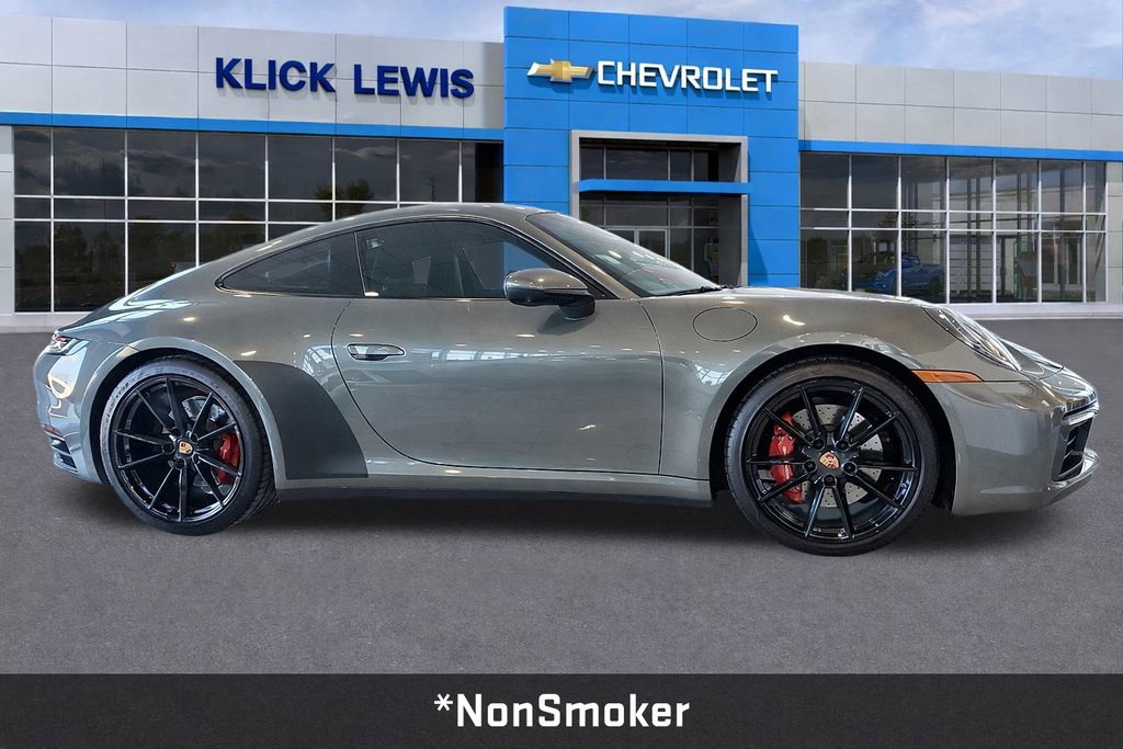 2020 Porsche 911 Carrera S - 3