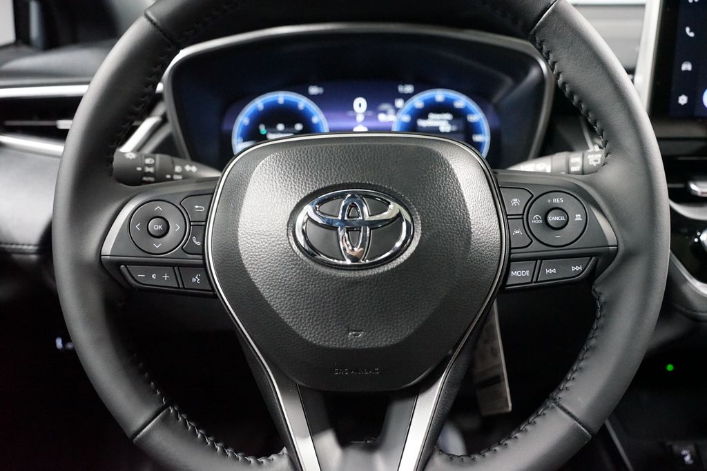 Thumbnail: 2026 Toyota Corolla Cross - 12