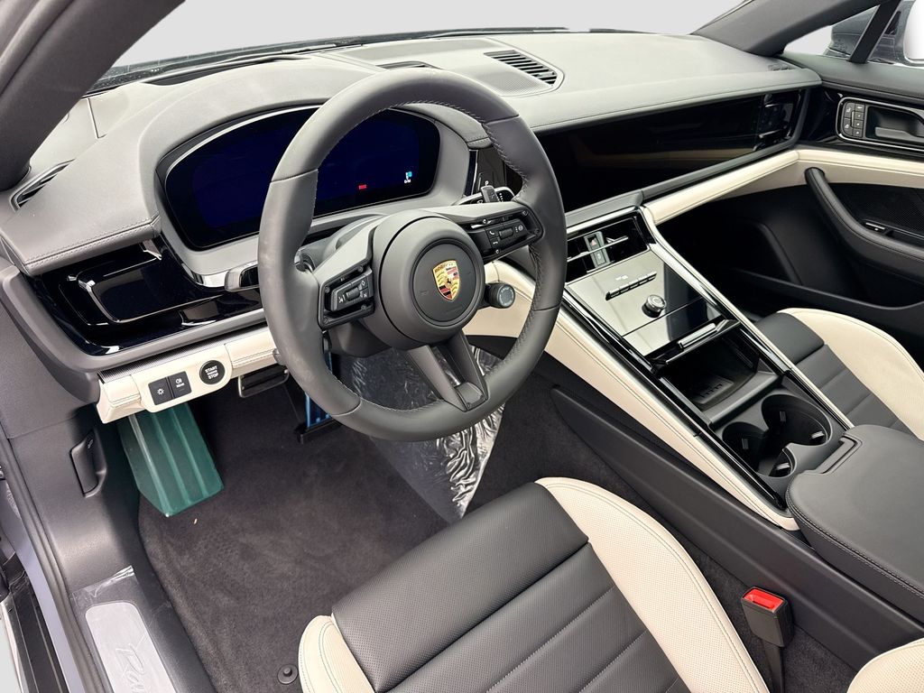 Thumbnail: 2026 Porsche Panamera - 4