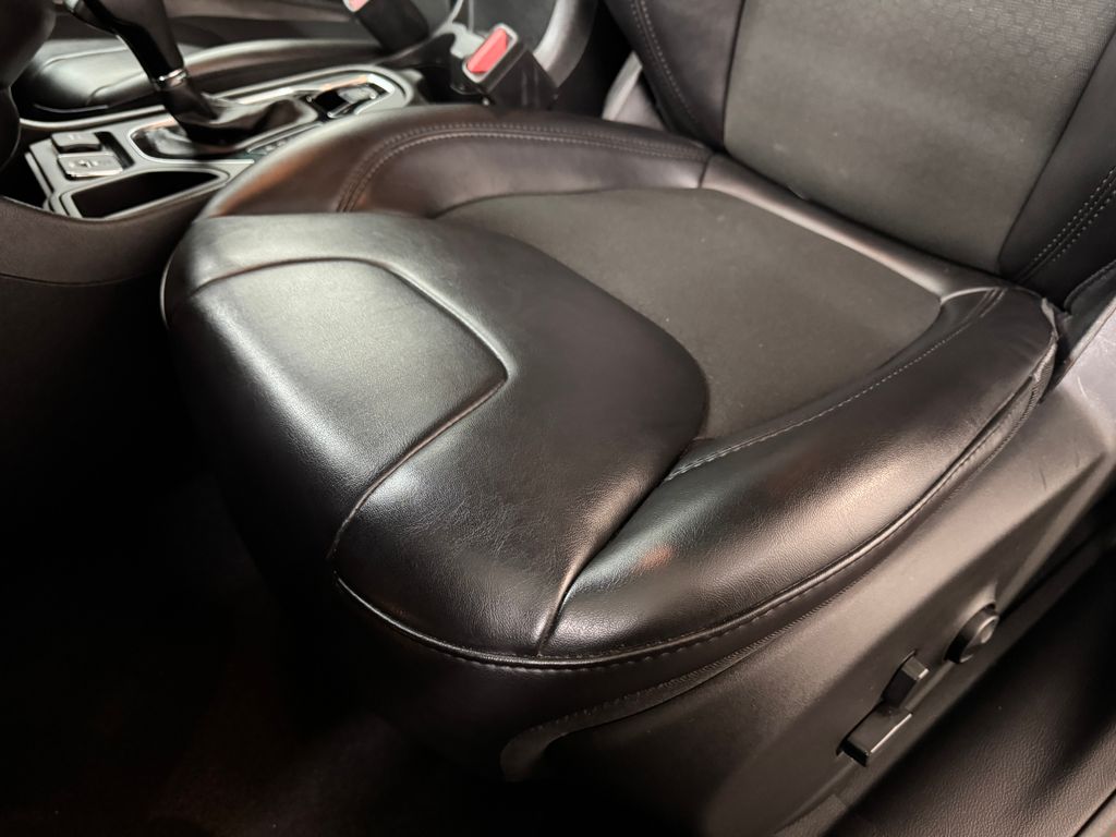 2021 Jeep Cherokee Altitude
