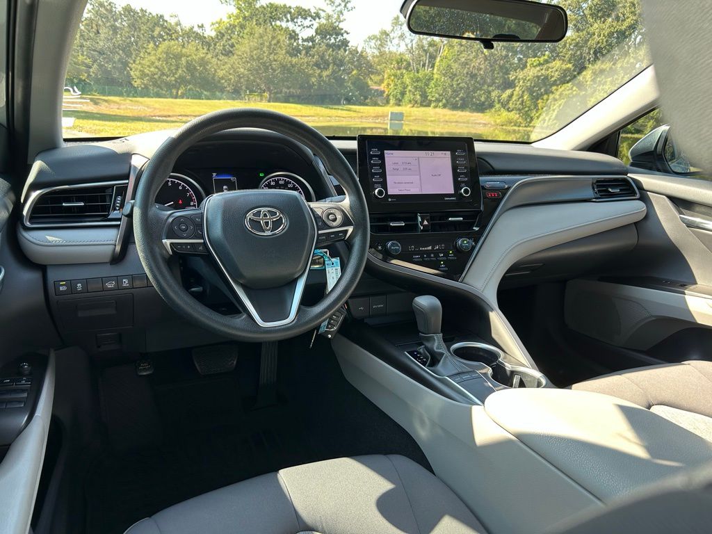 Thumbnail: 2023 Toyota Camry - 12