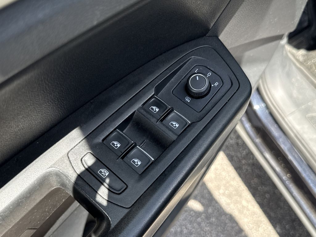 2018 Volkswagen Atlas 3.6L V6 SE Black at Durrett Motor Company