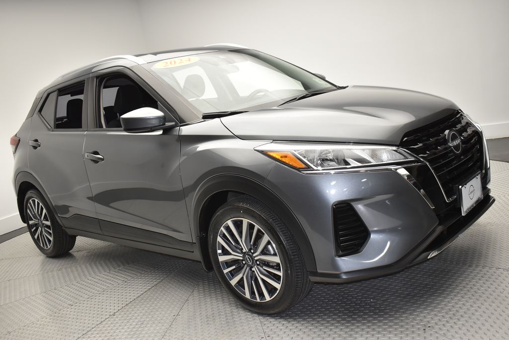 Thumbnail: 2024 Nissan Kicks - 3