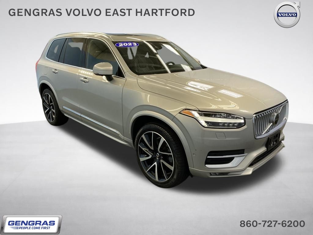 Silver Dawn Metallic 2023 Volvo XC90 B6 Plus Bright Theme 6-Passenger AWD SUV / Crossover All-Wheel Drive Automatic