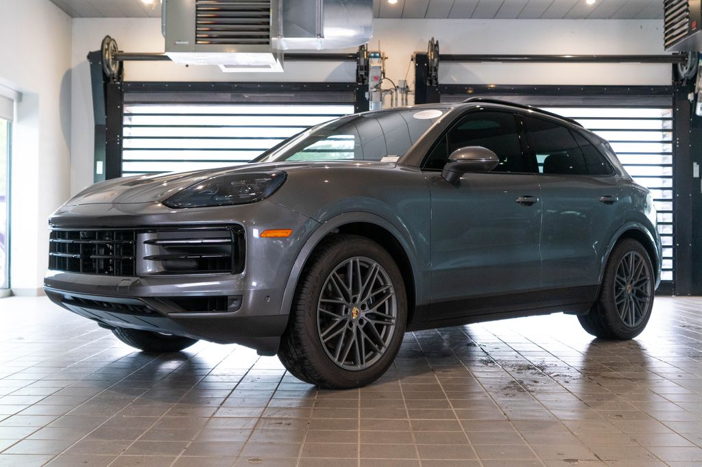 2025 Porsche Cayenne