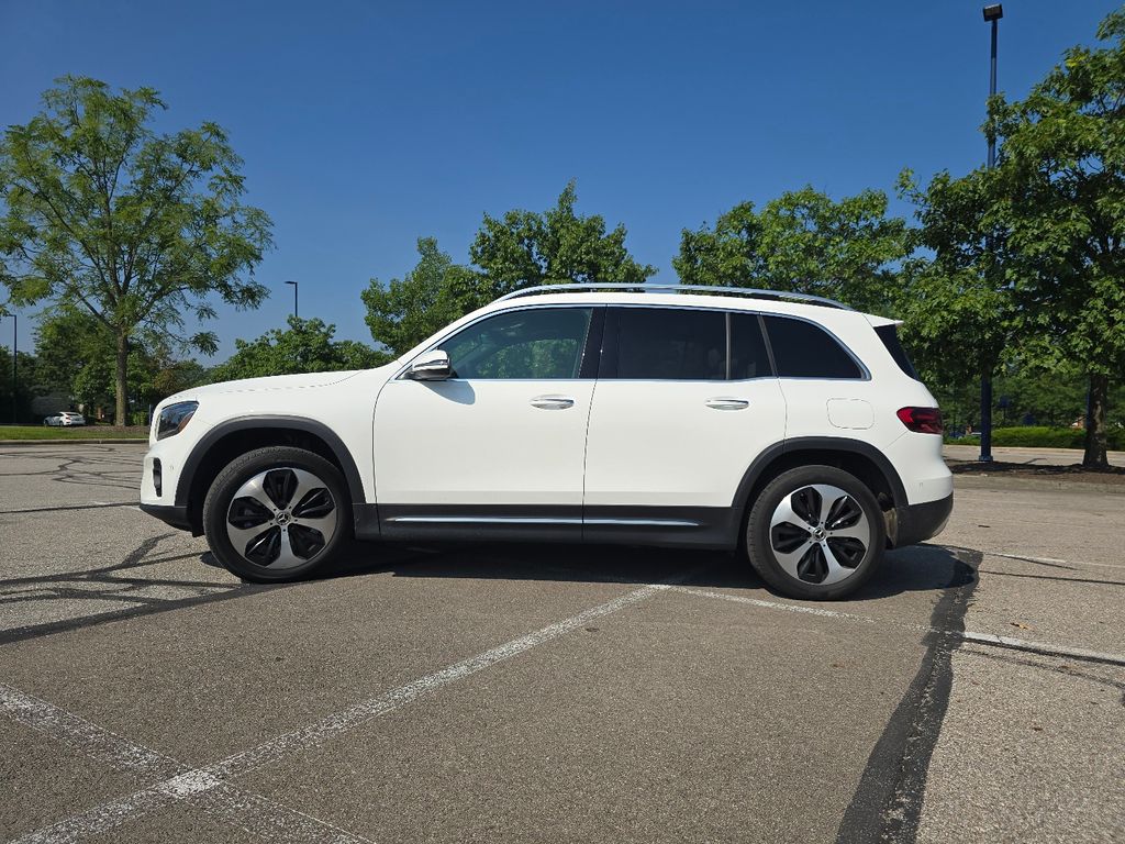 Certified Used 2025 White Mercedes-Benz GLB 250 image 14
