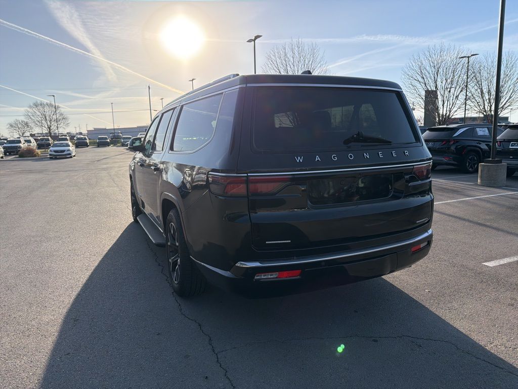 2023 Jeep Wagoneer L
