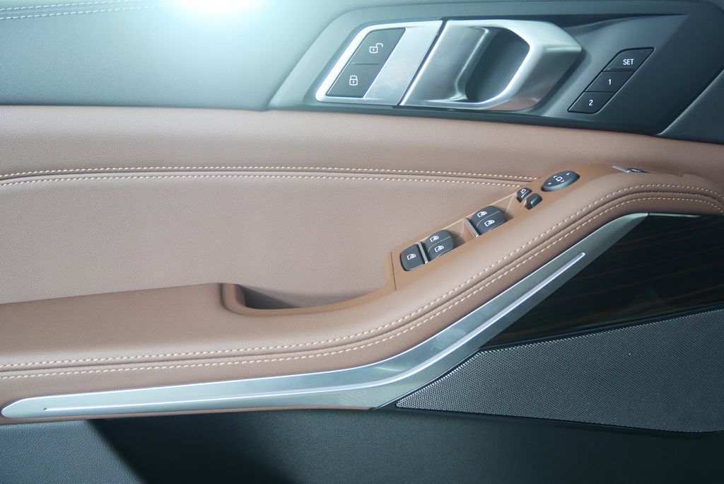 Thumbnail: 2026 BMW X5 - 8