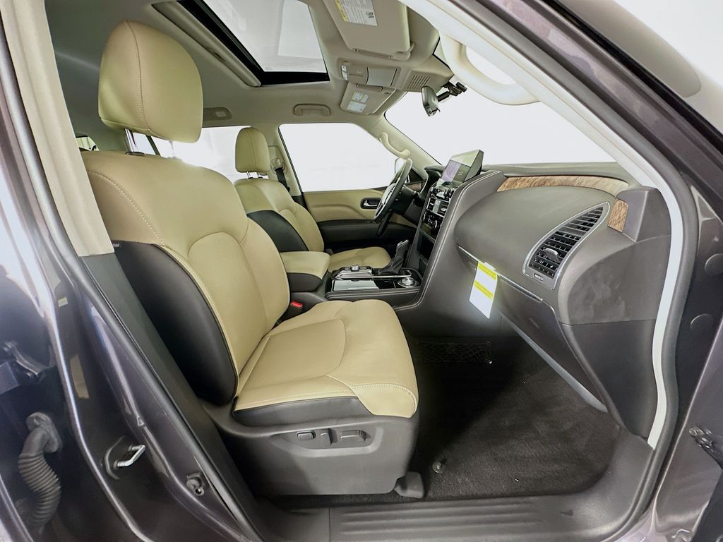 Thumbnail: 2023 INFINITI QX80 - 29