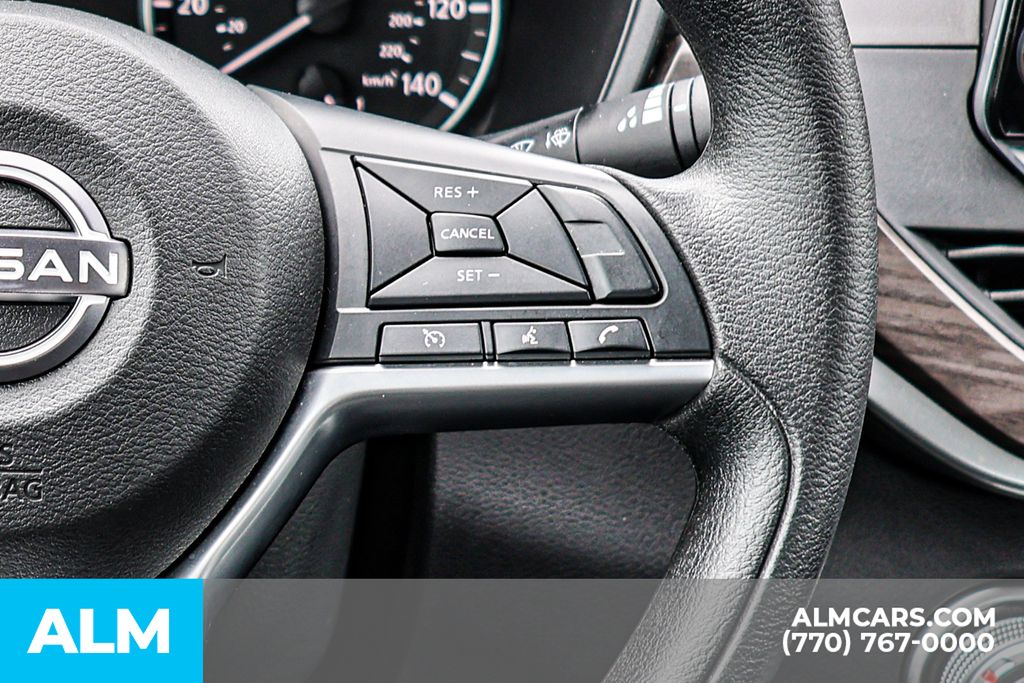 Used 2025 Black Nissan 2.5 SV image 34