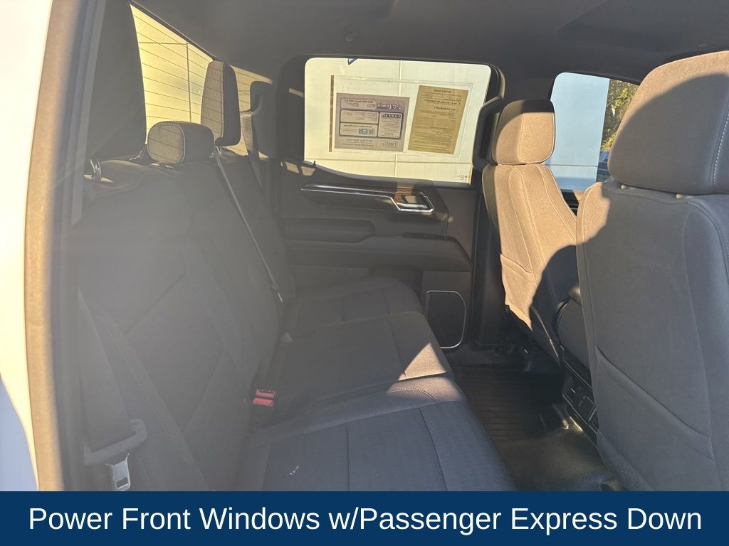 2022 GMC Sierra 1500 4WD Crew Cab Short Box SLE