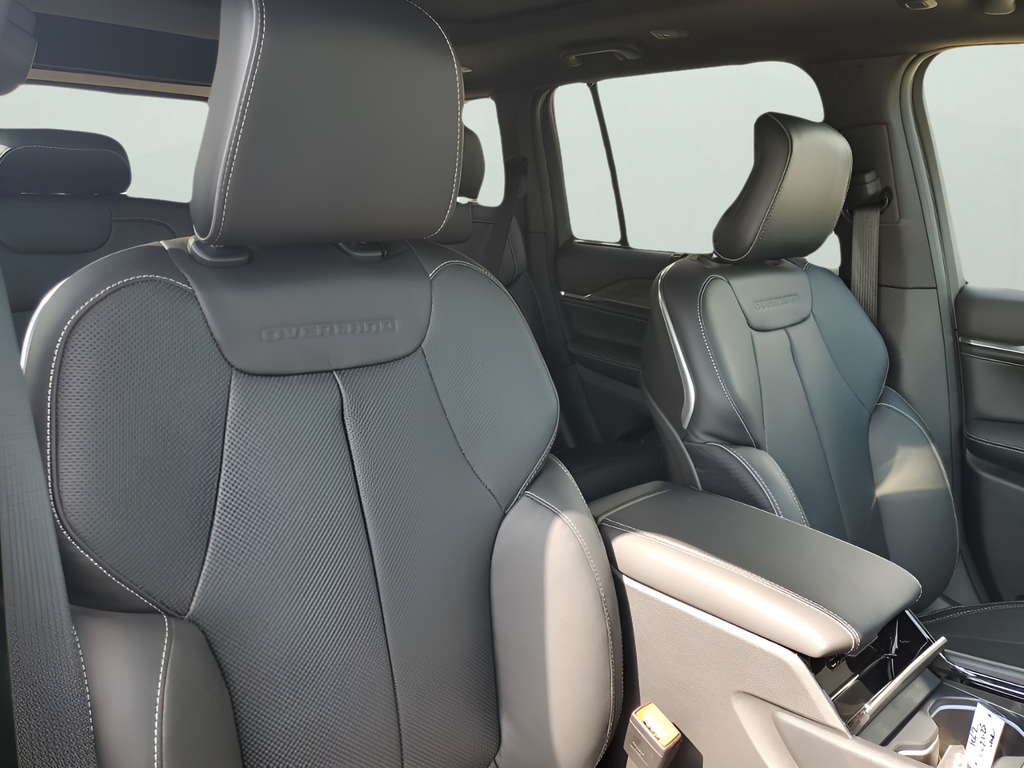 New Car 2025 Jeep Grand Cherokee  Overland For Sale Under $60,000 In Austin, Texas