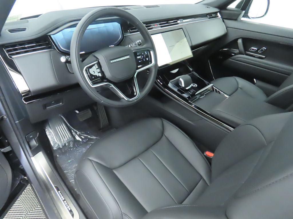 Thumbnail: 2025 Land Rover Range Rover Sport - 10