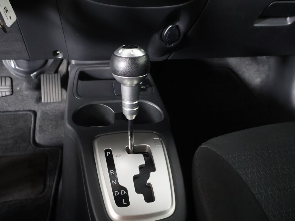 Used 2024 Black Mitsubishi ES image 38