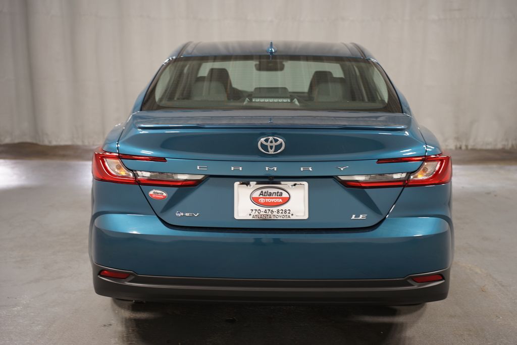 2025 Toyota Camry LE 7
