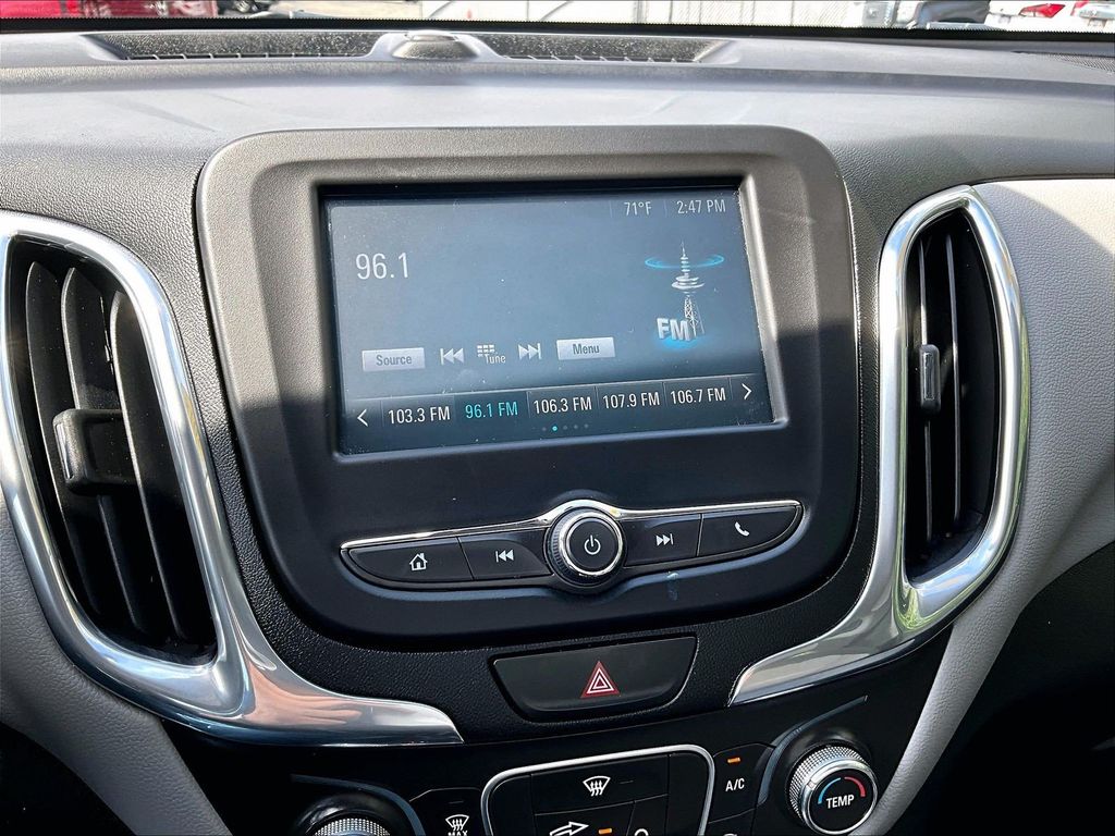 2018 Chevrolet Equinox — photo 25