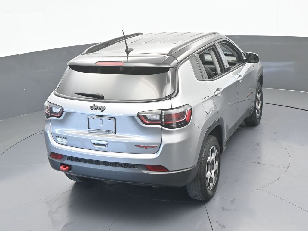 Used 2022 Billet Silver Metallic Clearcoat Jeep Trailhawk image 55