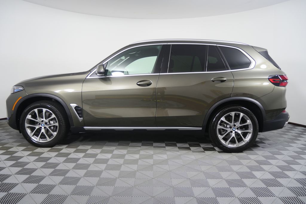 Thumbnail: 2026 BMW X5 - 6