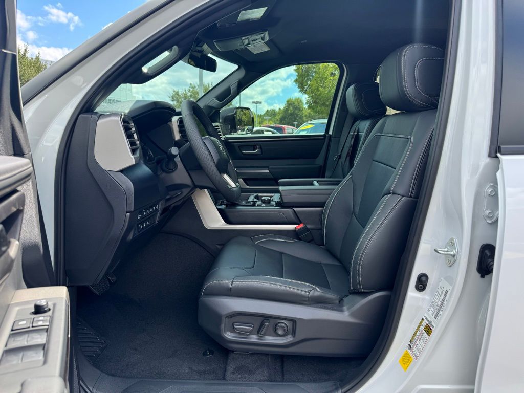 2026 Toyota Tundra SR5 CrewMax photo 14