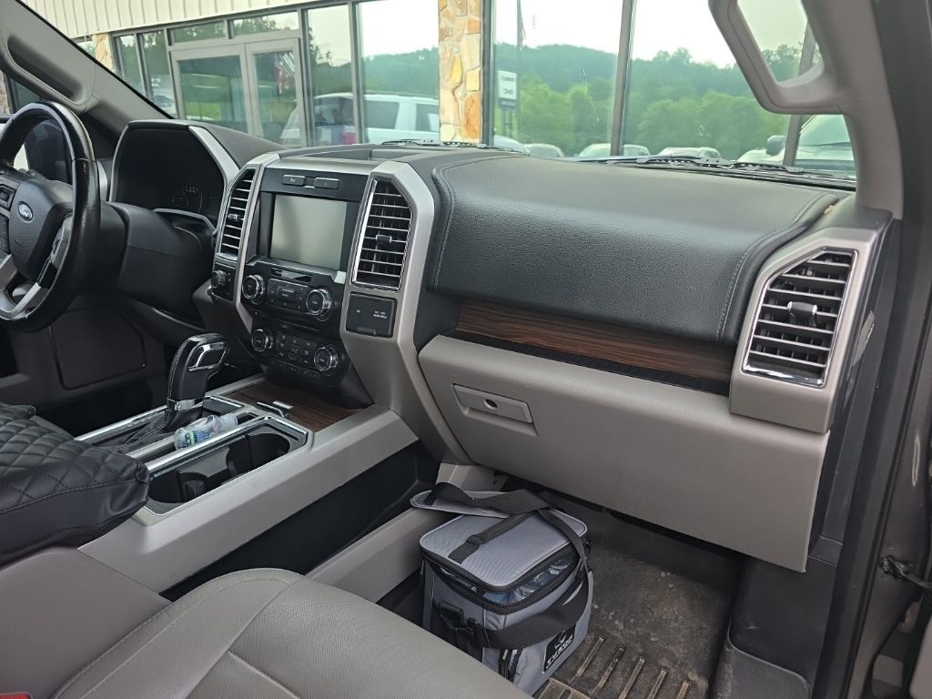 2015 Magnetic Metallic Ford F-150 Lariat RWD Truck