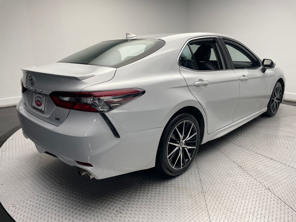 2022 Toyota Camry SE 5