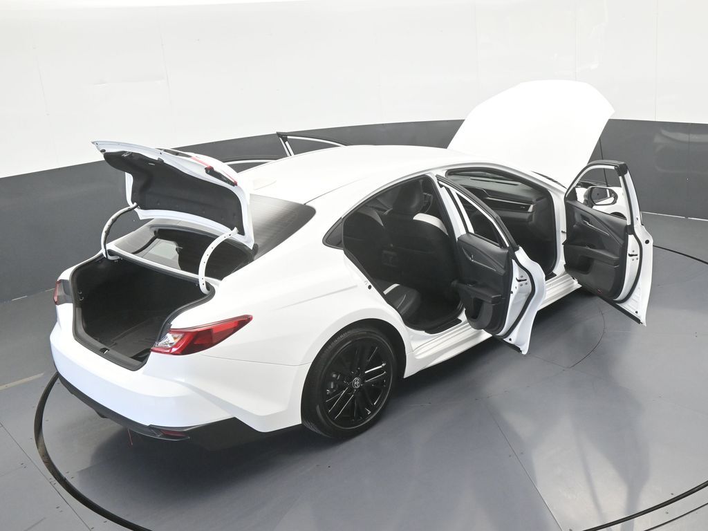 Used 2026 Wind Chill Pearl Toyota SE image 69