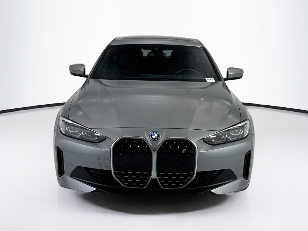 Thumbnail: 2023 BMW i4 - 2