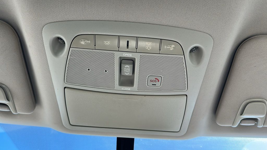 2017 Nissan Murano Platinum Red at Legacy Ford