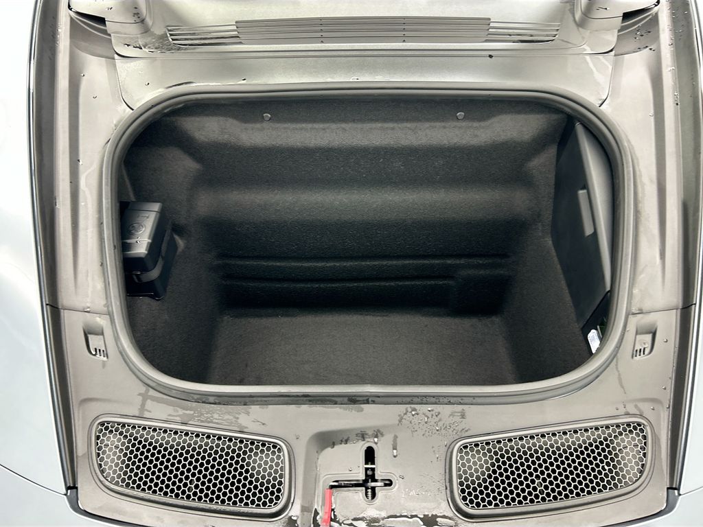 Thumbnail: 2026 Porsche 911 - 28