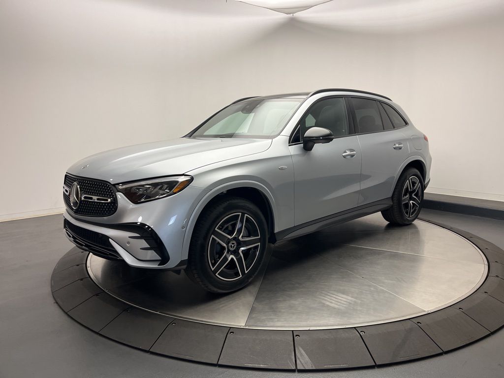 Thumbnail: 2025 Mercedes-Benz GLC - 3