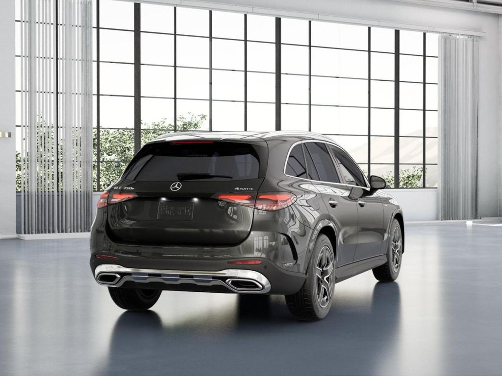 2025 Mercedes-Benz GLC 350 23