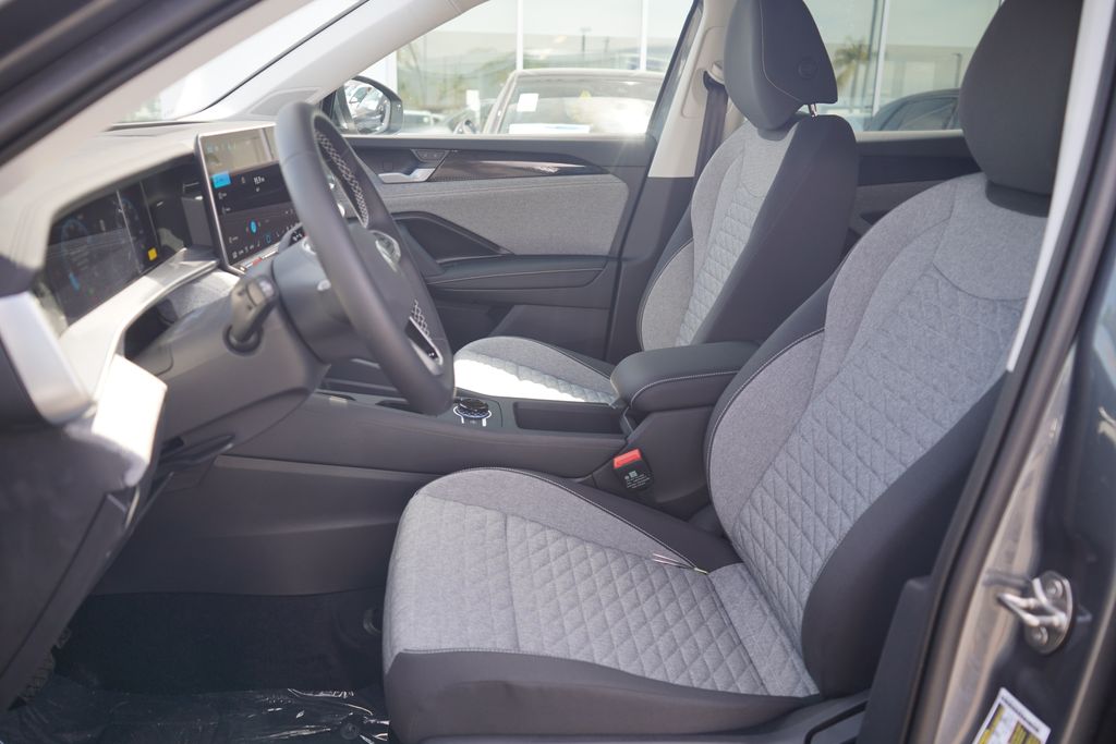 Thumbnail: 2025 Volkswagen Tiguan - 6