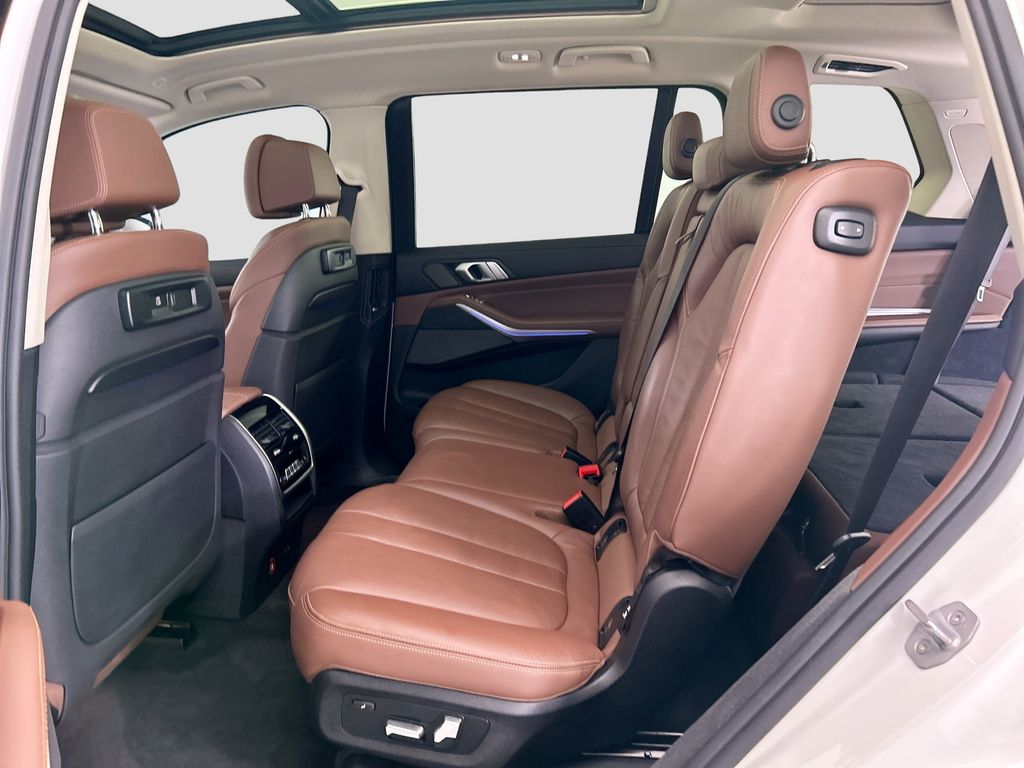 Thumbnail: 2019 BMW X7 - 20