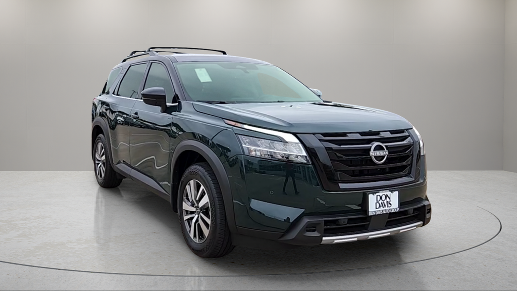 2024 Nissan Pathfinder SL FWD
