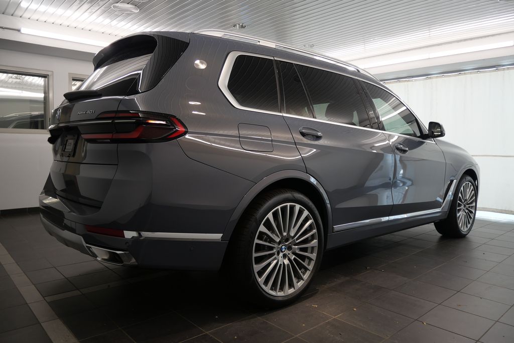 2025 BMW X7 xDrive40i 6