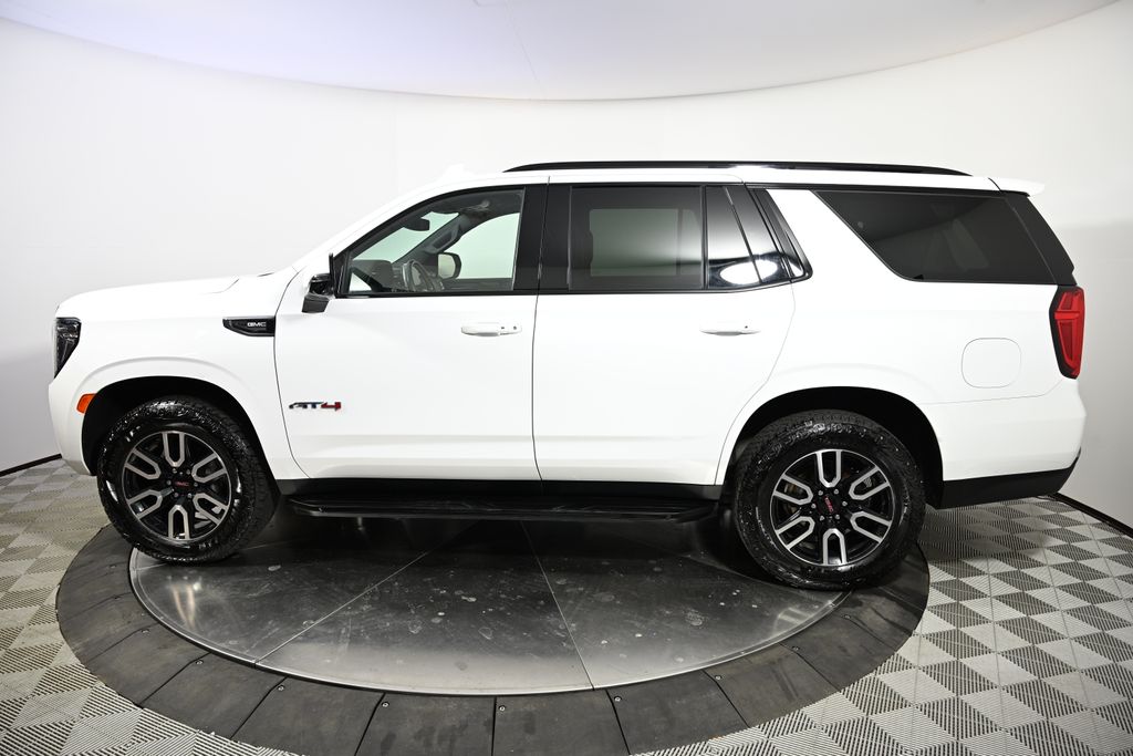2023 GMC Yukon AT4 2