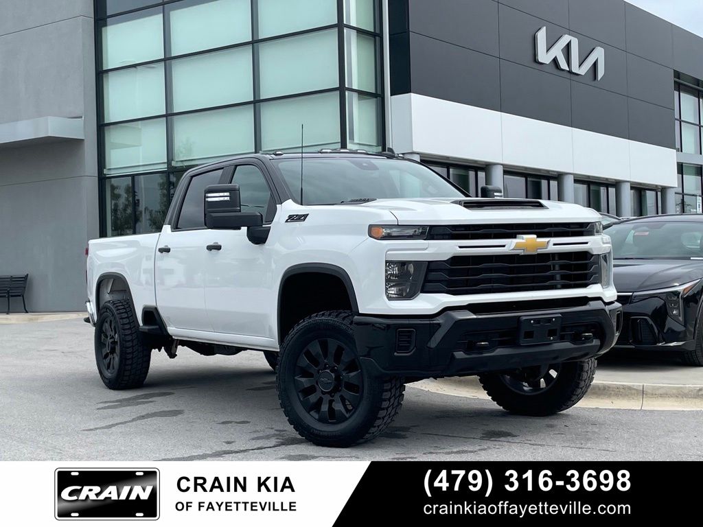  2024 Chevrolet Silverado 2500HD Custom Crew Cab 4WD   