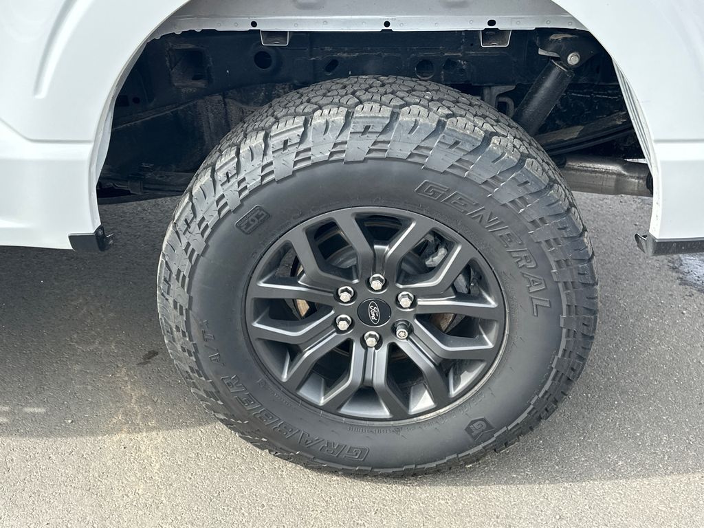 Used 2025 Oxford White Ford Tremor image 19