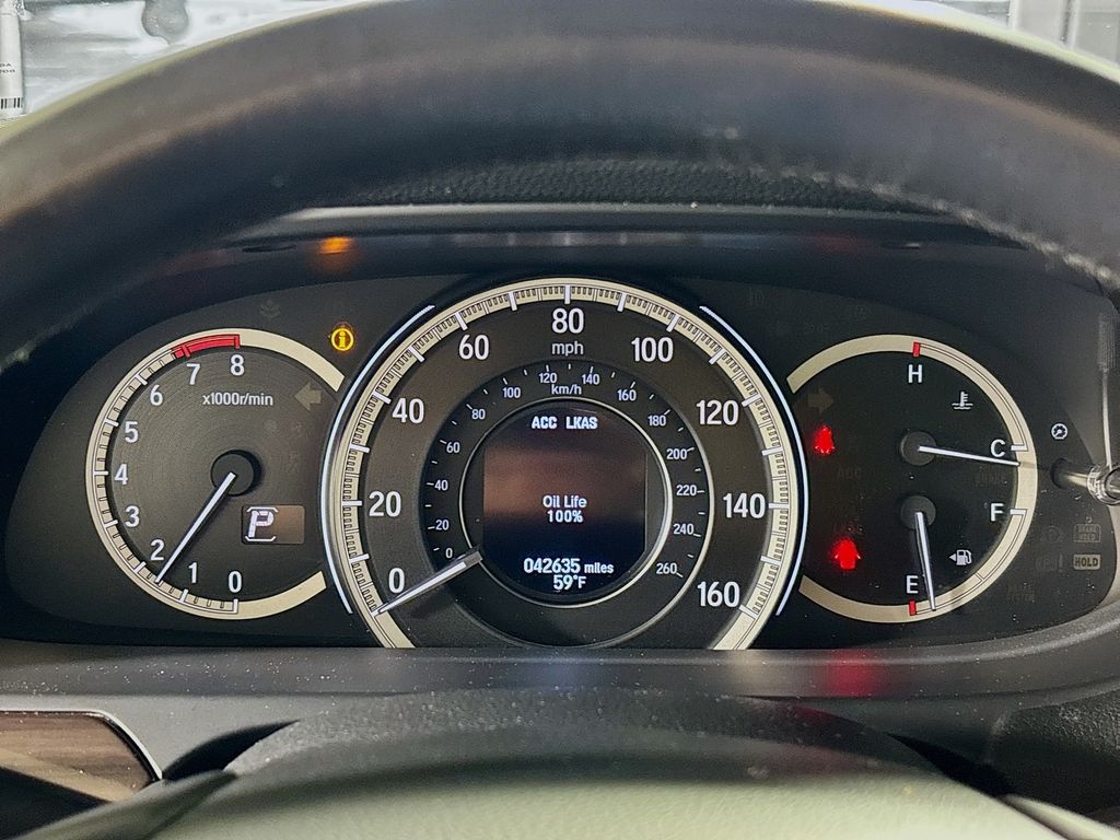 Accord Sedan EX-L w/Navigation and Honda Sensing