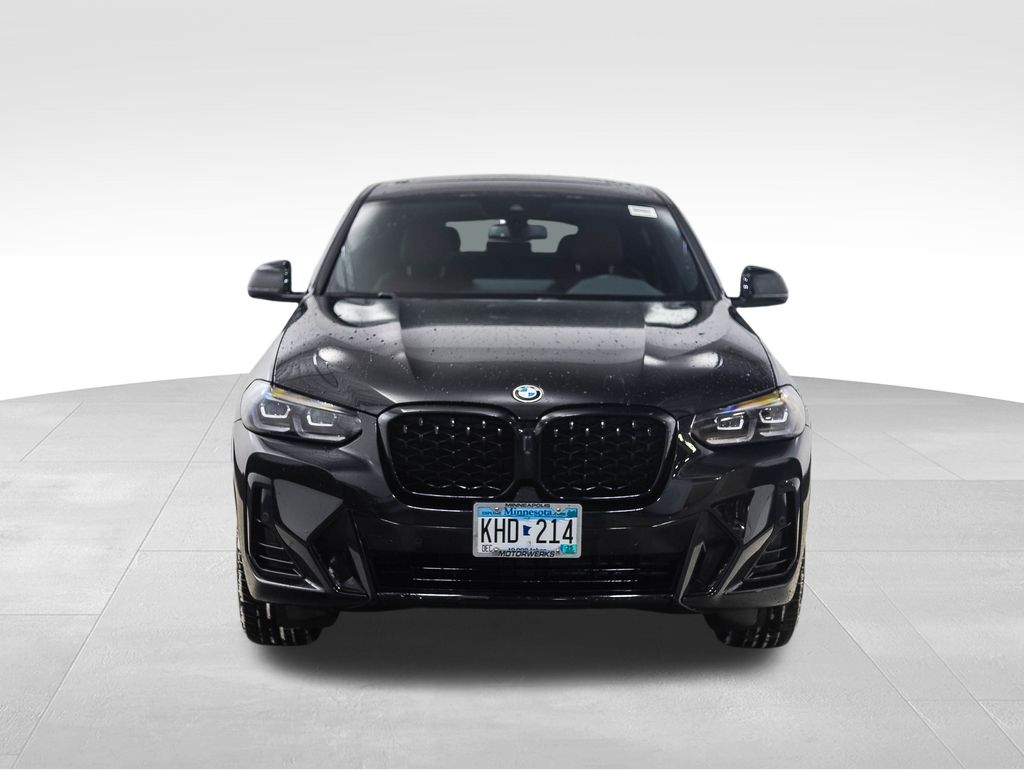 Thumbnail: 2023 BMW X4 - 8