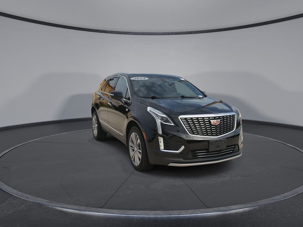 Thumbnail: 2024 Cadillac XT5 - 3