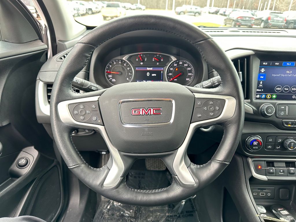 2022 GMC Terrain SLT 11