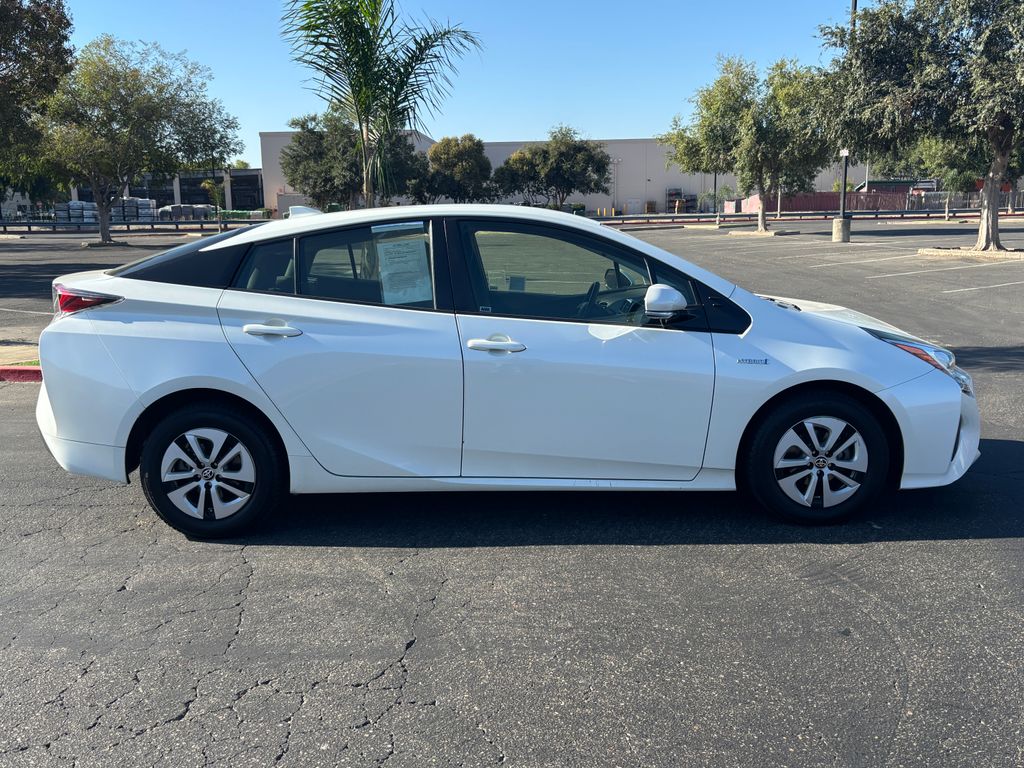 Thumbnail: 2017 Toyota Prius - 4