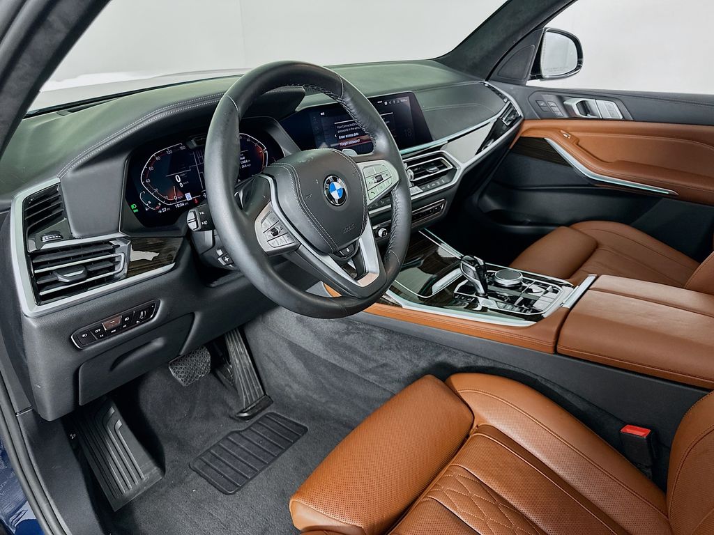 2021 BMW X7 xDrive40i 9