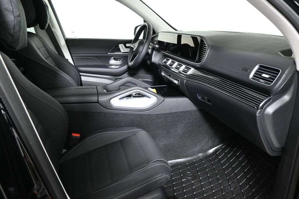 Thumbnail: 2026 Mercedes-Benz GLE - 21