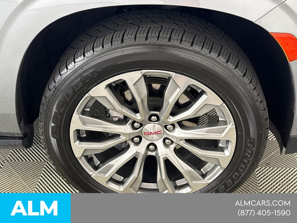 Used 2023 Silver GMC Denali image 15
