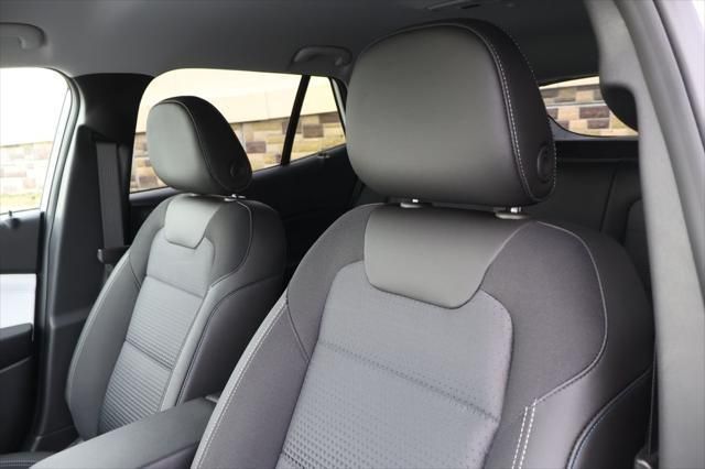 Thumbnail: 2026 Chevrolet Trax - 15