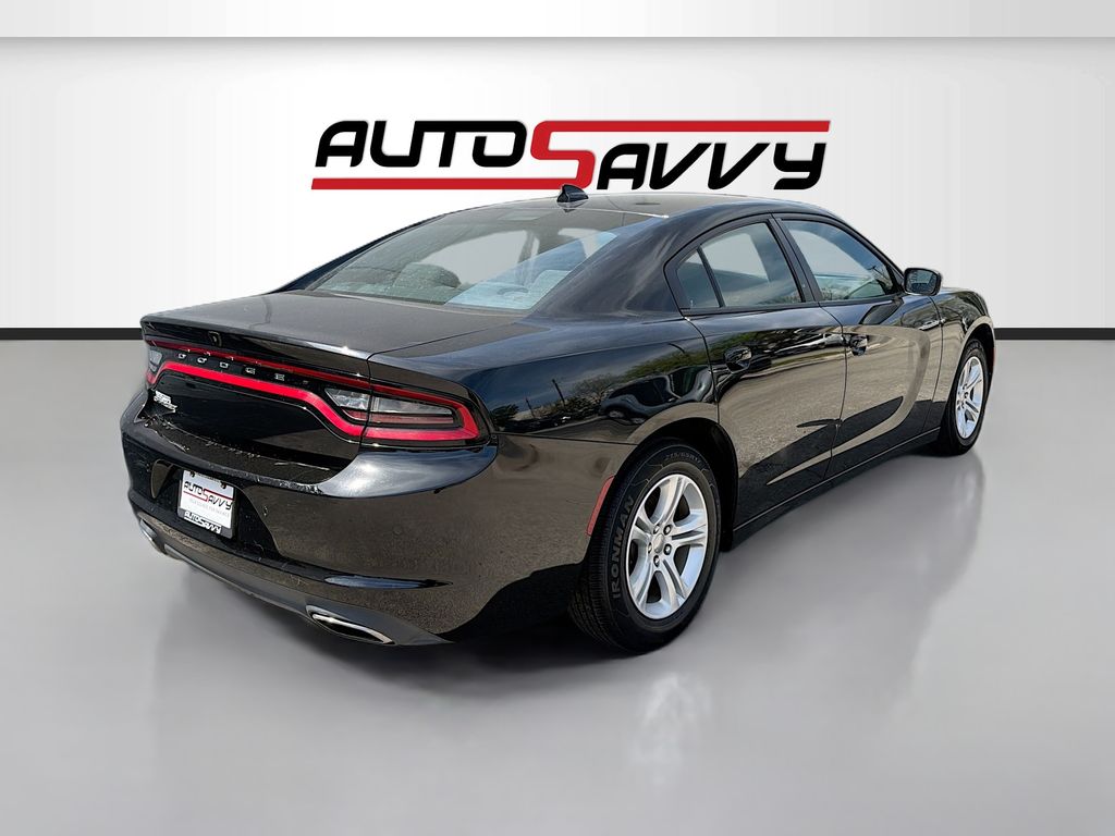 Used 2023 Black Dodge SXT image 7