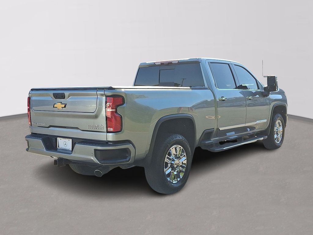 Thumbnail: 2024 Chevrolet Silverado 3500 - 4